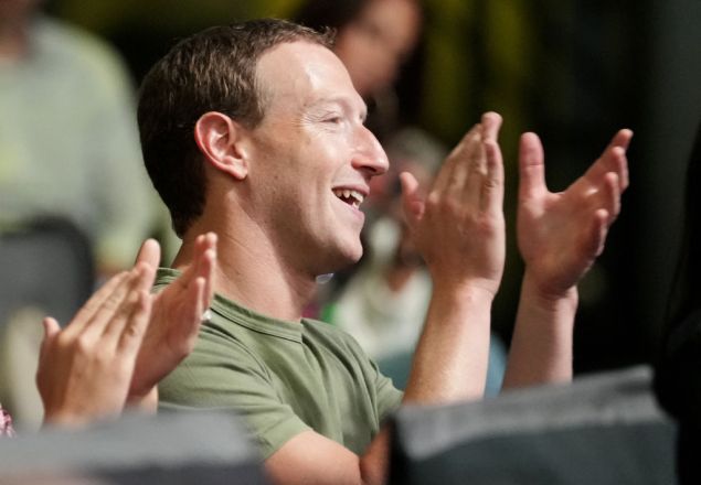 Mark Zuckerberg Launches Threads to 450M Potential Users in Europe