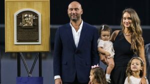 Derek Jeter admits there was ‘no way’ he could have had kids during playing days: ‘Way too selfish’