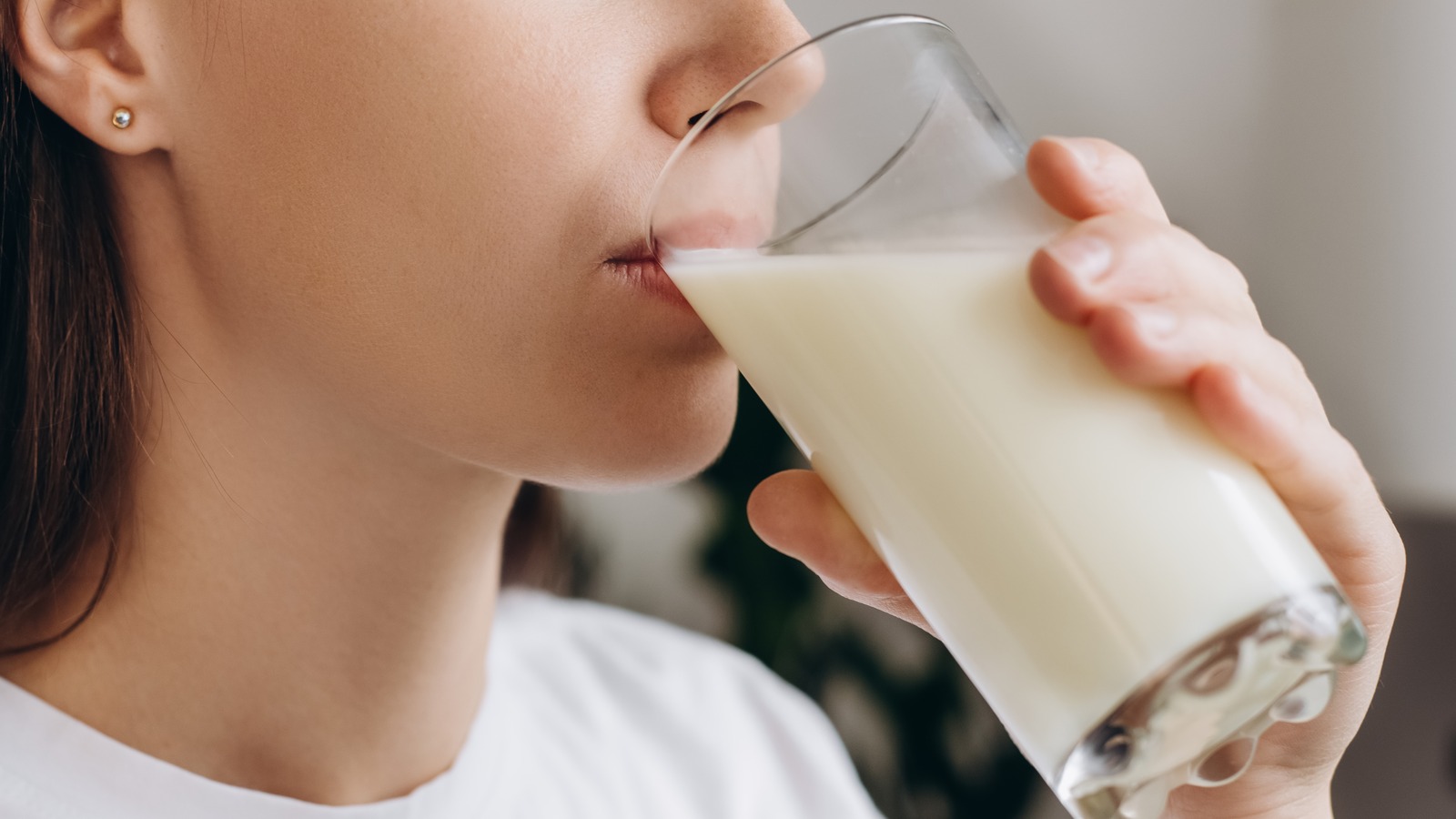 Drinking Milk Can Have An Unexpected Effect On The Color Of Your Poop